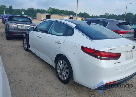 2018 Kia Optima S из США, поврежденный, VIN 5XXGT4L31JG247773